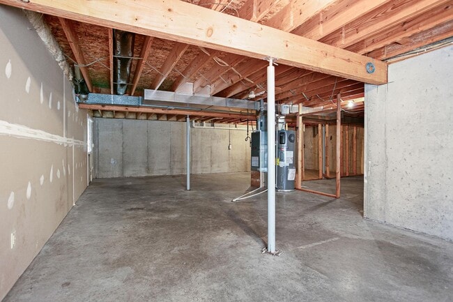 Building Photo - 707 Princeton Dr