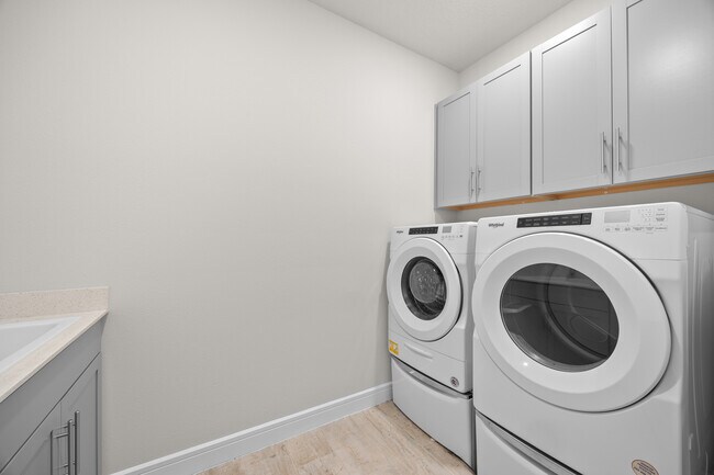 Building Photo - 10364 Shive Island Ct