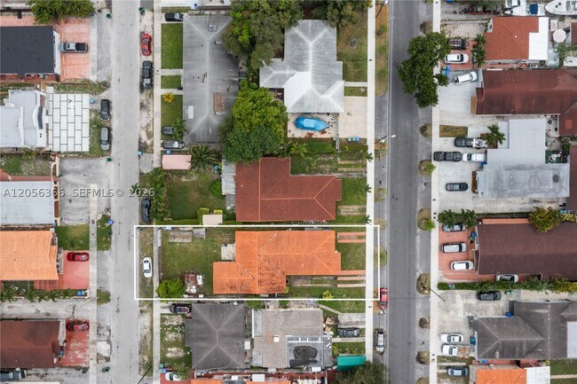 Building Photo - 35 NW 49th Ave