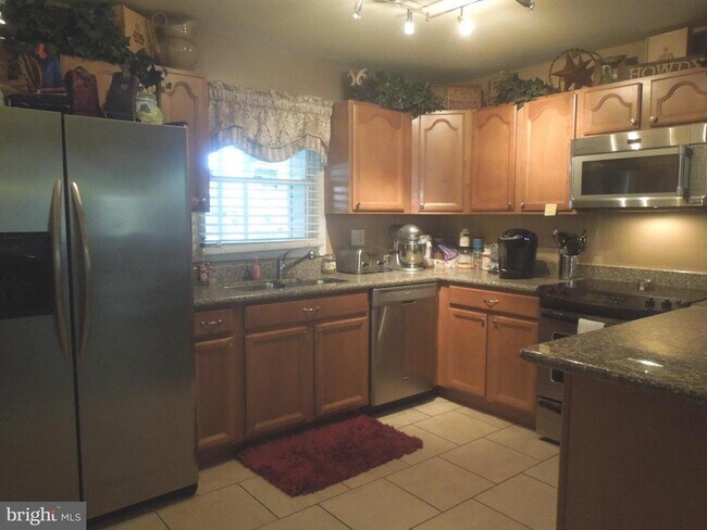 Building Photo - 1714 Tarleton Way
