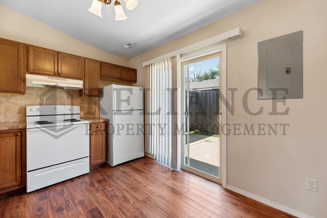 Building Photo - 4206 Newell St