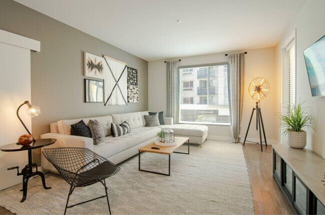 Primary Photo - 8725 Ariva Ct