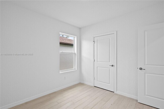 Building Photo - 5025 Armina Pl