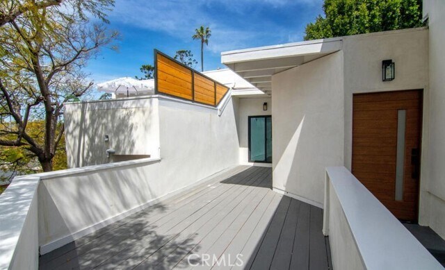 Primary Photo - 1426 Elevado St