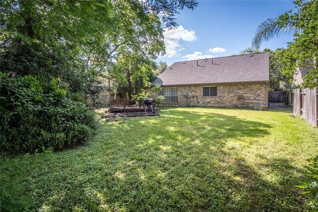 Building Photo - 3207 Rimrock Dr