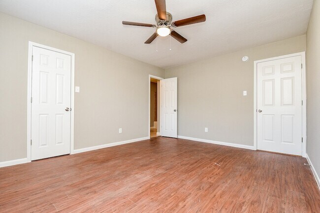 Building Photo - 7818 Summer Pl Dr