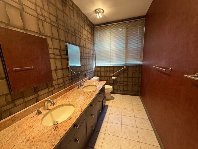 Building Photo - Neshannock Home