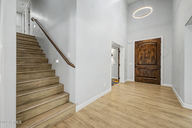 Building Photo - 2311 E Colter St