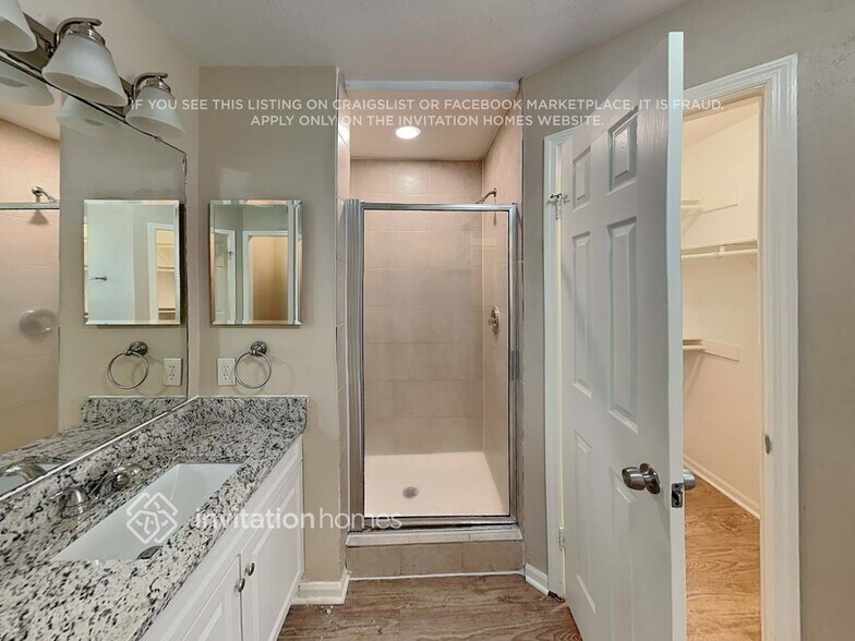 Building Photo - 2860 Ironwood Dr