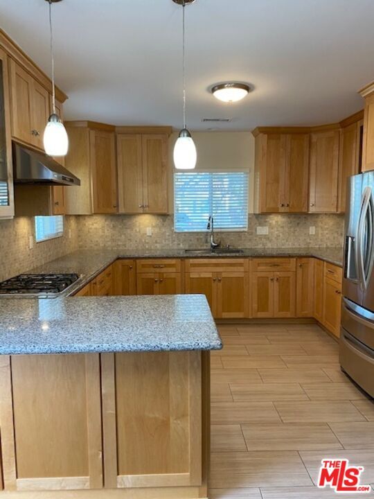 Building Photo - 10937 Fairbanks Way