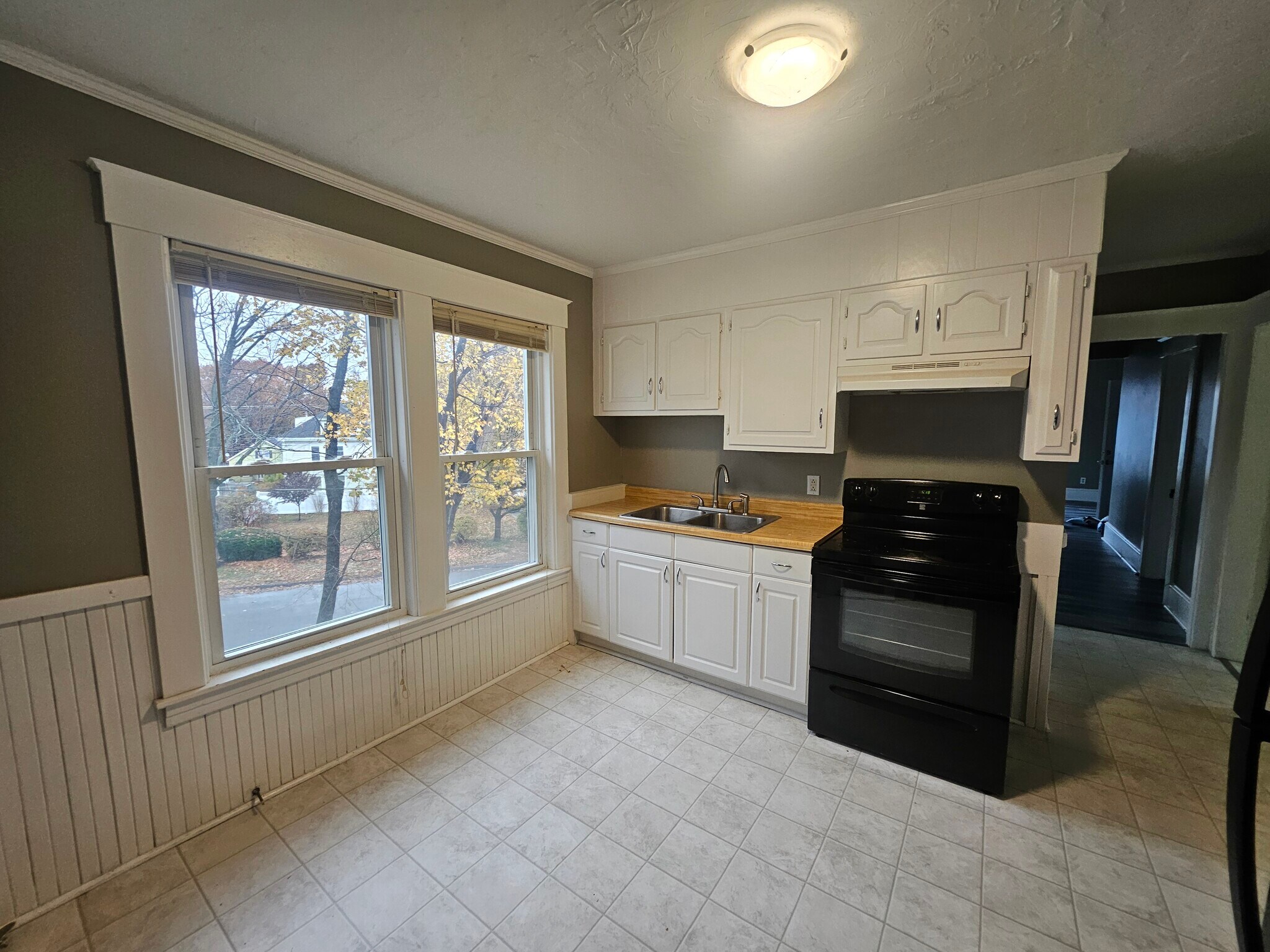 Building Photo - 26 Margerie St