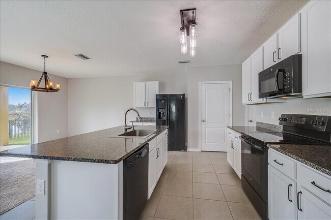 Building Photo - 4838 San Palermo Dr