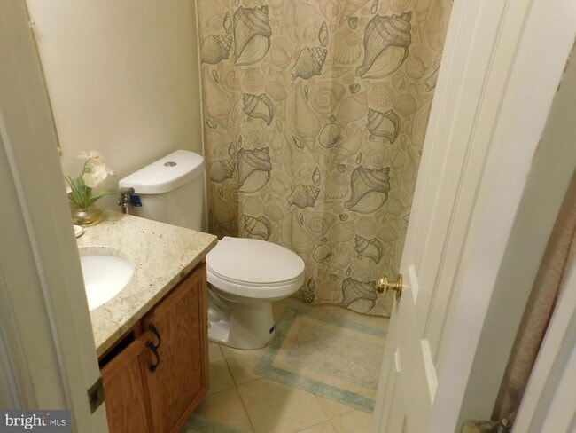 Building Photo - 337 Kirby St