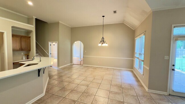 Building Photo - 4792 White Pass Dr