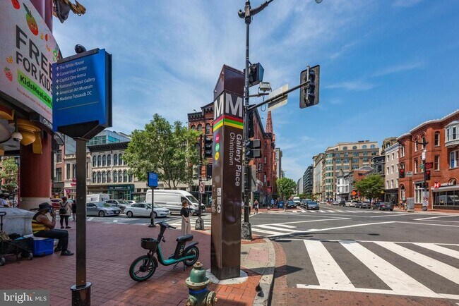 Building Photo - 777 7th St NW