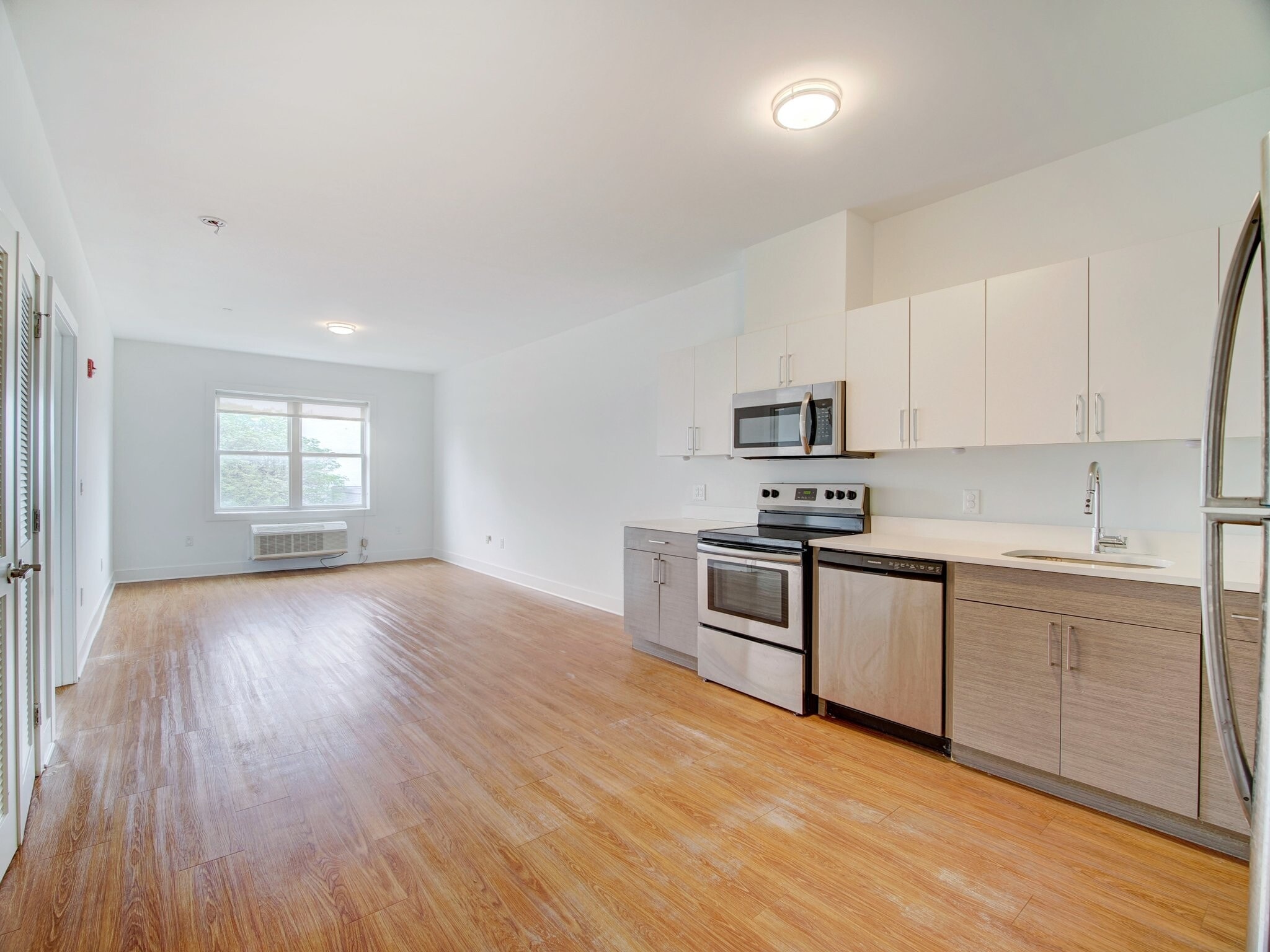 Building Photo - 429 Bergen Ave