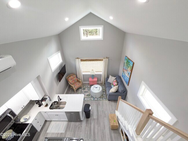 Building Photo - 124 Long Pond Loop