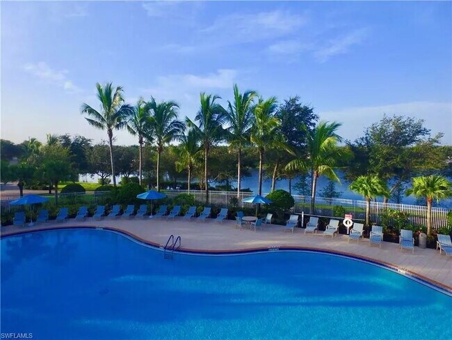 Building Photo - Elegant Furnished 3-Bedroom + Den Pool Hom...