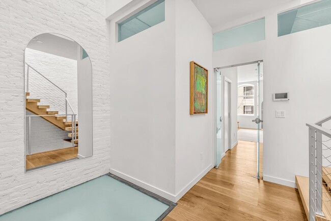 Building Photo - 111 E 19th St