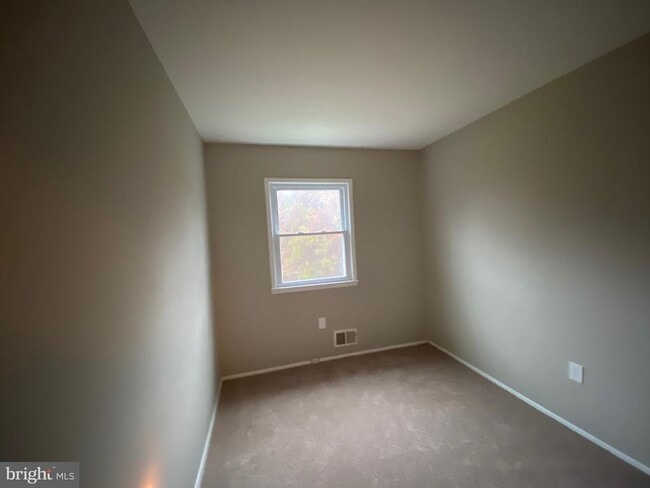 Building Photo - 3484 Beale Ct