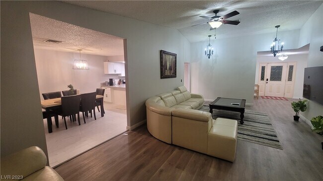 Building Photo - 2400 El Brio Ct