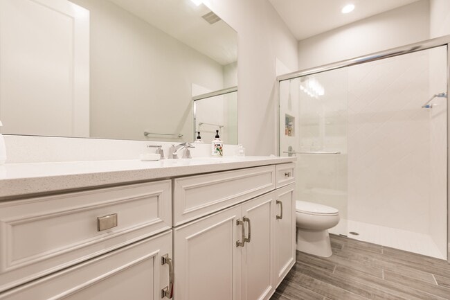 Building Photo - 11651 Solano Dr