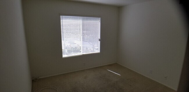 Building Photo - 112 Corsica Dr