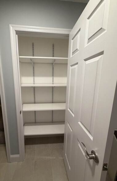 Closet outside of Bathroom - 9805 Hillridge Dr