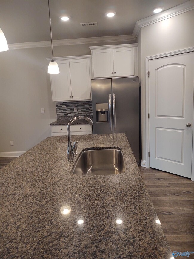 Building Photo - 152 Grey Fawn Trail