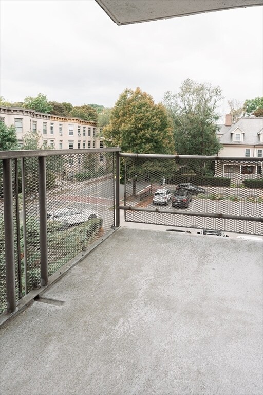 Building Photo - 19 Winchester St