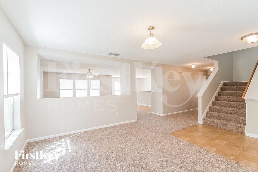 Building Photo - 1479 Dunns Lake Dr E