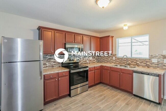 Building Photo - 4 Bedroom Pet-Friendly Home in FOREST HILL, TX with Main Street Renewal