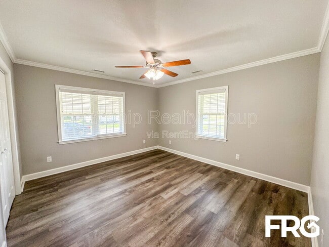 Building Photo - 309 S Pender St