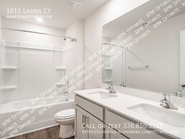 Building Photo - 1011 Laura Ct