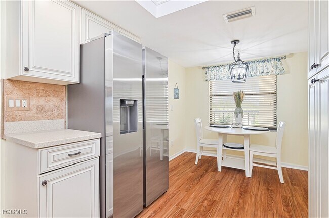 Building Photo - 12621 Kelly Sands Way