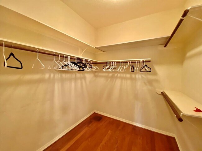 Building Photo - 3151 Pleasant Cove Ct