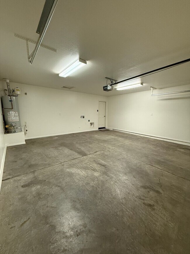 Building Photo - 3866 E Teri Ct