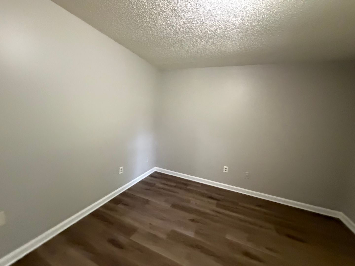 Building Photo - 5596 Karen Dr