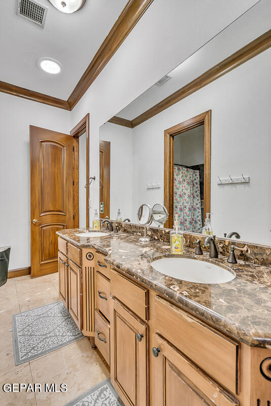 Building Photo - 6321 Franklin Trail Drive