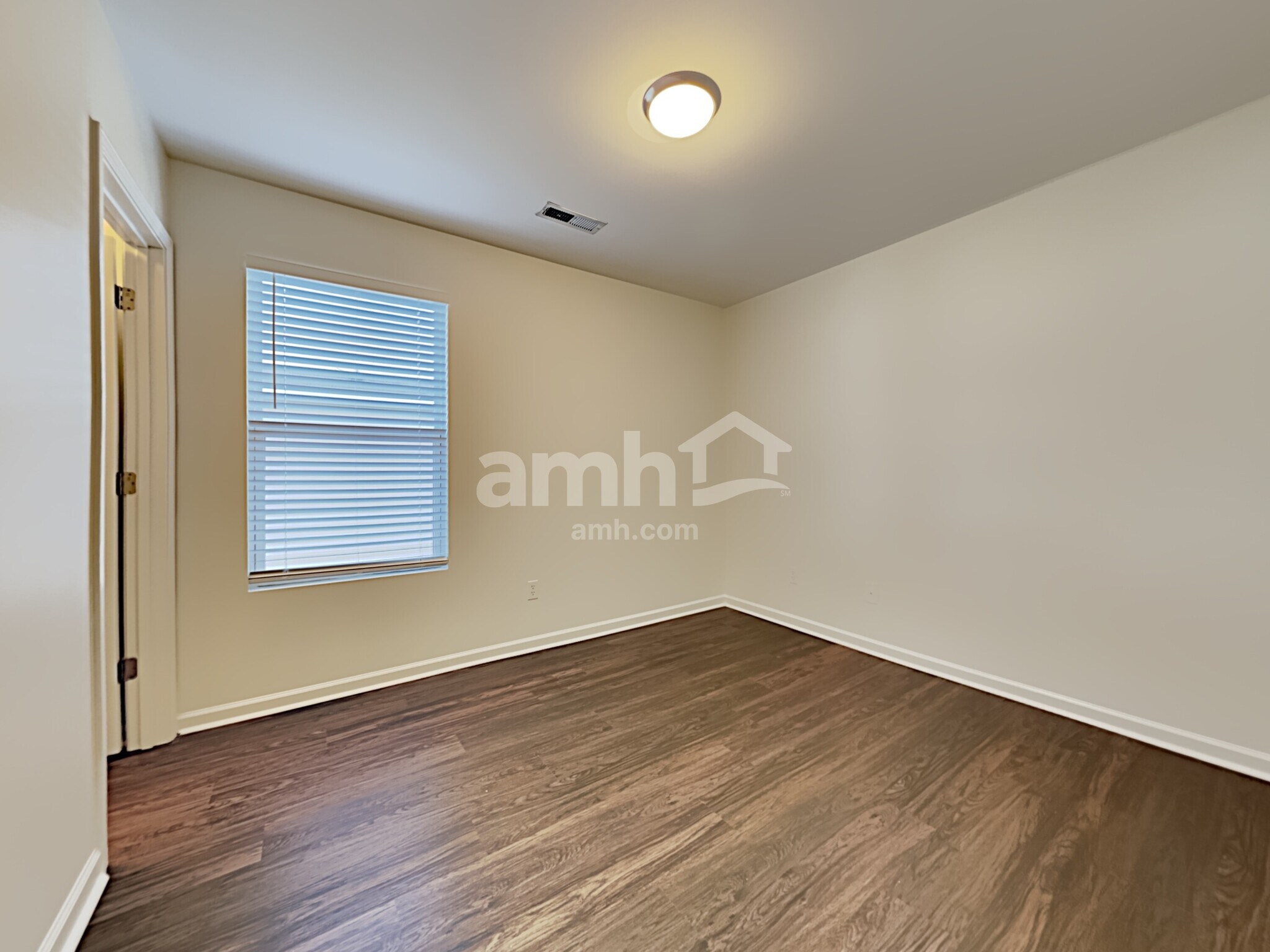 Building Photo - 271 Cameron St