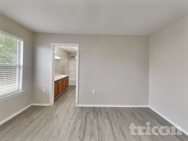 Building Photo - 12529 Sky Harbor Dr