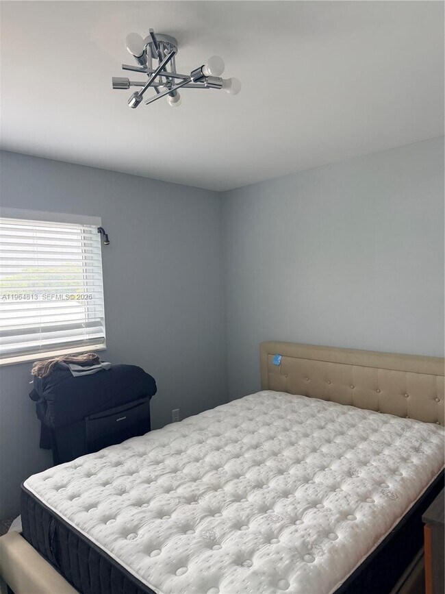 Building Photo - 1955 NW 5th Pl