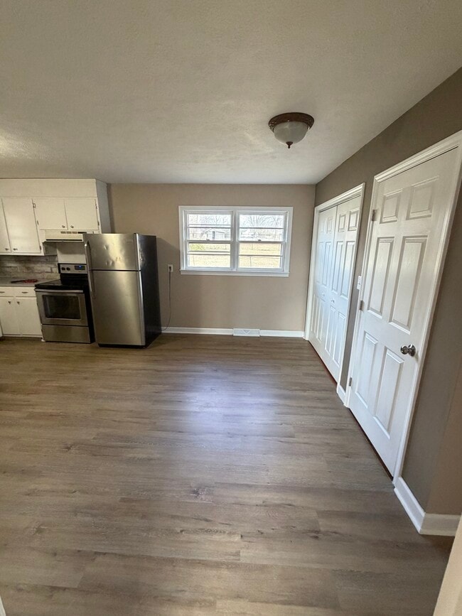 Building Photo - 1842 Orchard Dr