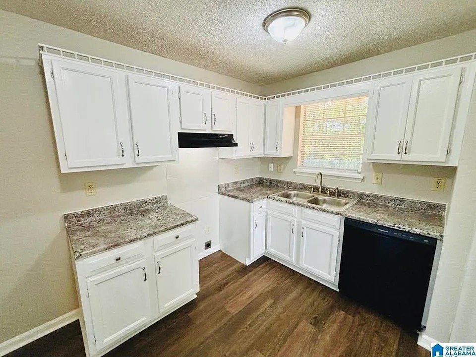 Building Photo - 6915 Eagle Ridge Dr