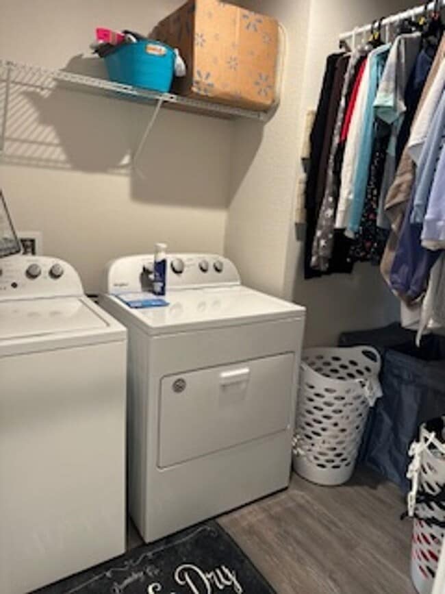 Building Photo - Chesapeake-Townhouse-Cardinal Meadows-3BR-2.5BA-1 Car Garage