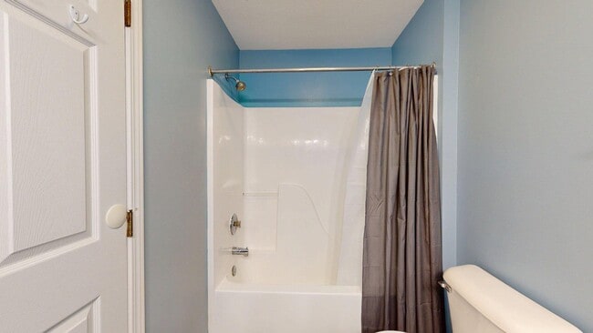 Building Photo - 1265 Millbrook Trail