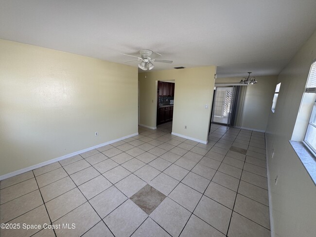 Building Photo - 2415 Sadler Ln