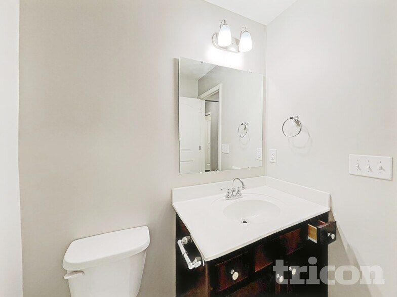 Building Photo - 12526 Garron Rd