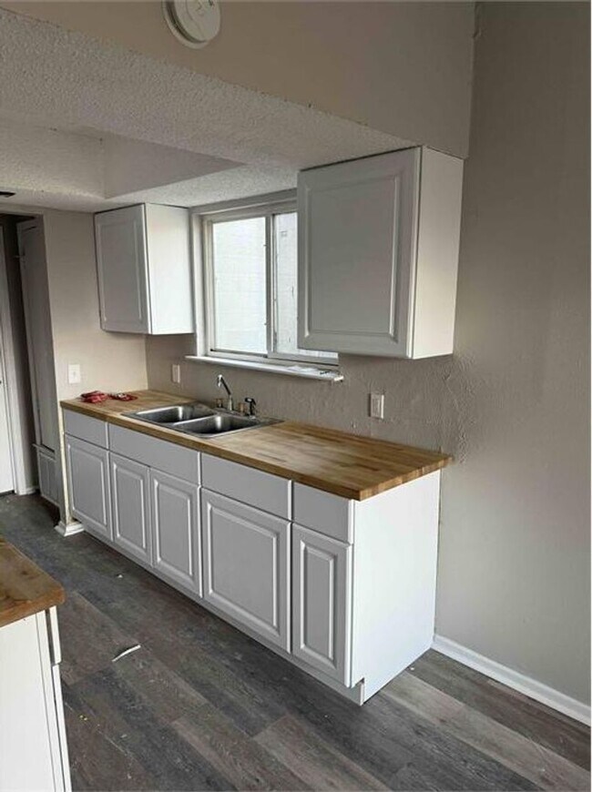 Building Photo - Newly Renovated 4-Bedroom Home in Austin – Move-In Ready!