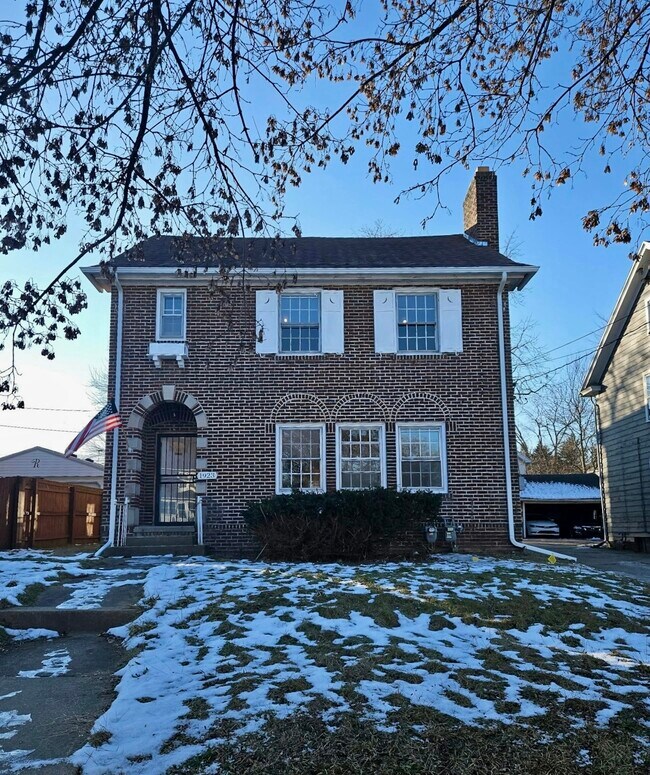 Primary Photo - 1923 Freeman St